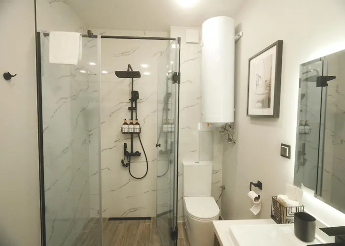 - Two Bedroom On The * Golden Sands