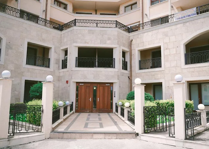 - Two Bedroom On The Golden Sands