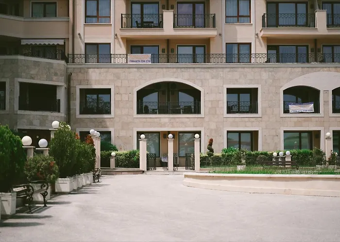 - Two Bedroom On The Apartamento Golden Sands